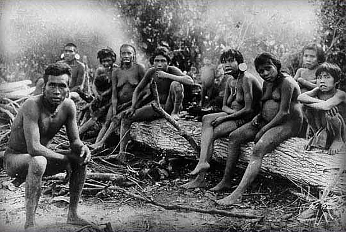 Grupo da Etnia Borun Krenak