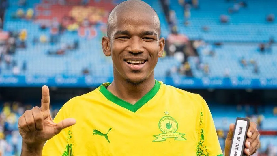 Jayden Adams durante partida da Copa do Mundo de 2026 pela seleção da África do Sul.