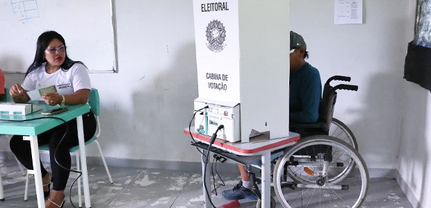 Transporte gratuito nas eleições para pessoas com deficiência ou mobilidade reduzida